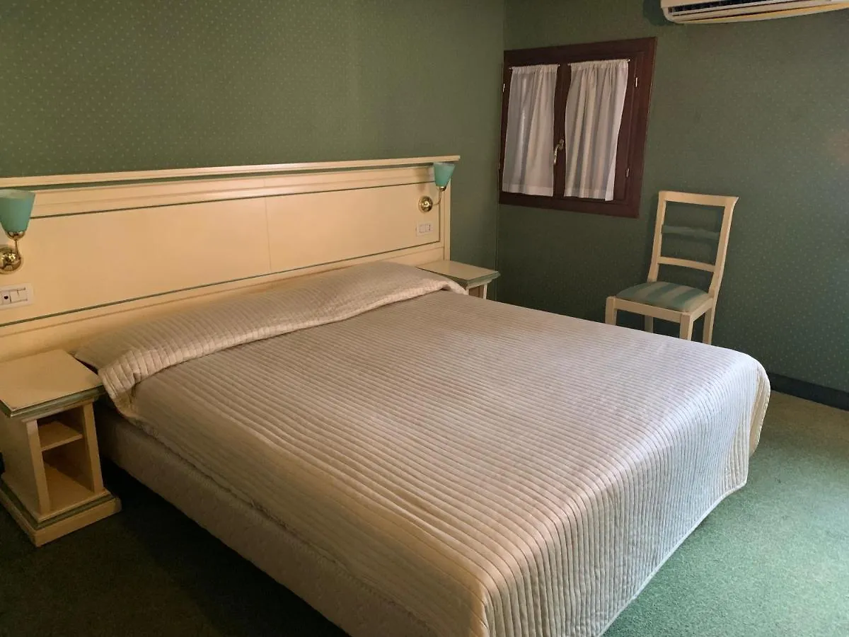 Locanda Ruga Rialto Venise 0*,  Italie